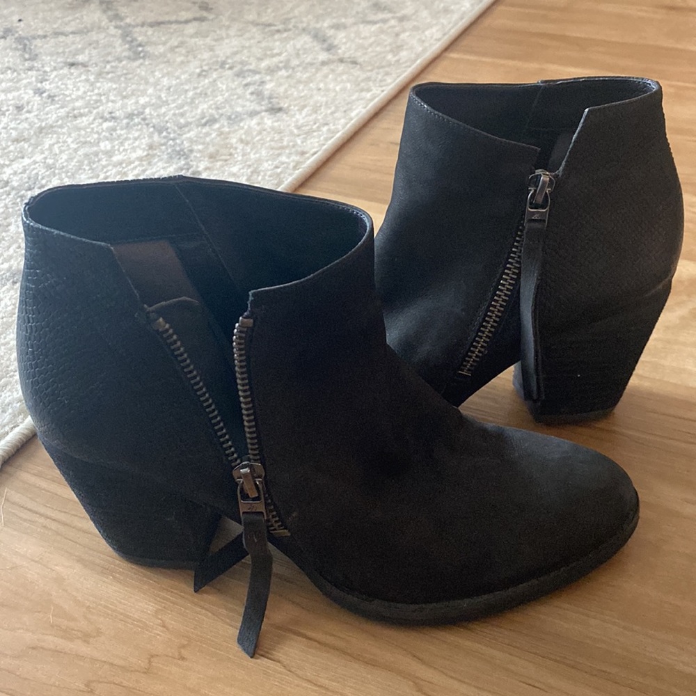 Sam Edelman Macon Booties - Picture 2 of 4